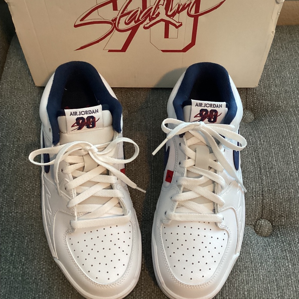 Jordan Stadium 90 Sneaker (Women), size 9M